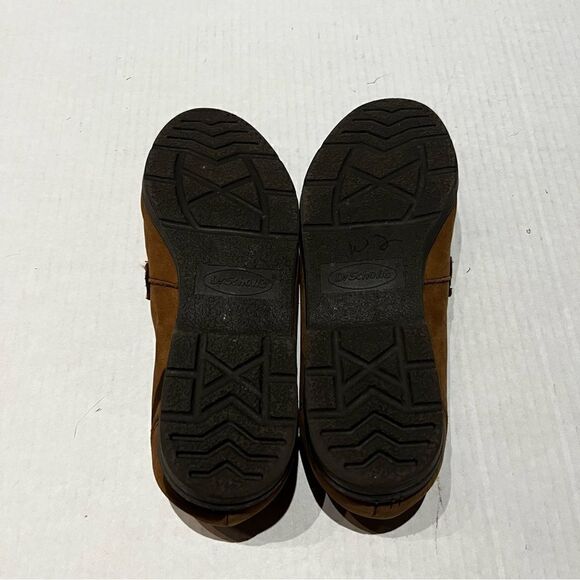 Dr. Scholl's Tan Leather Flats 6 1/2 slip on, side buckle decoration - Picture 4 of 6